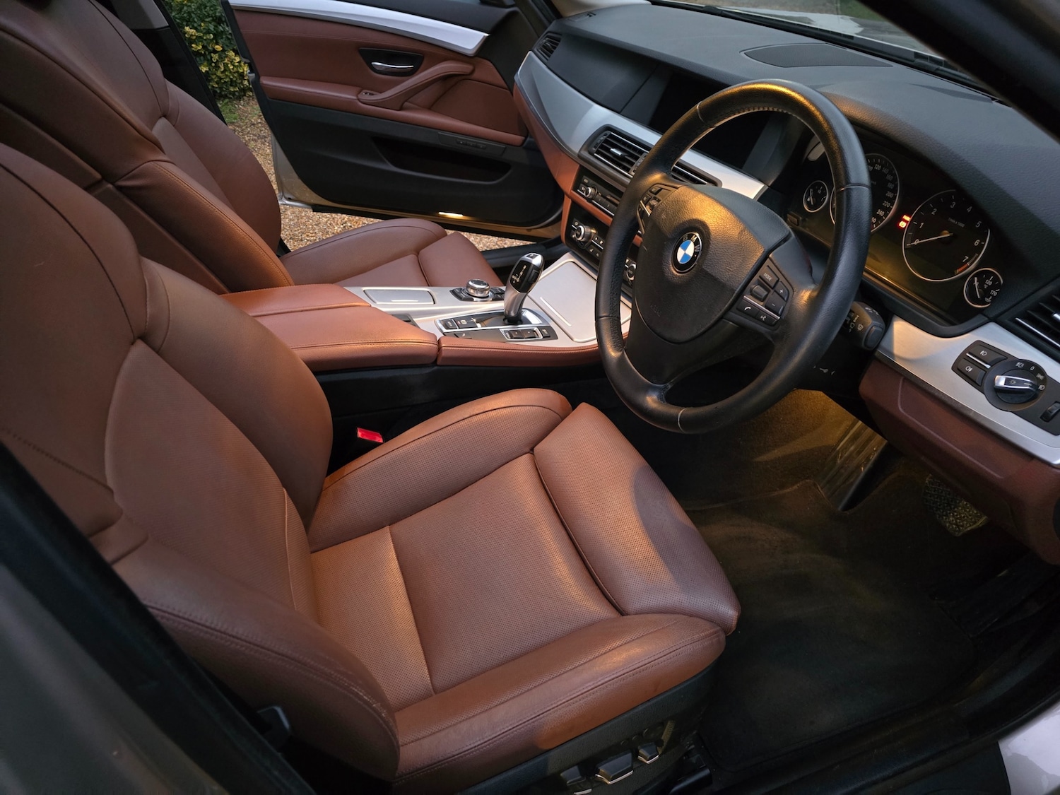 Used BMW 5 Series 2011 for sale - 76922310: Photo 12