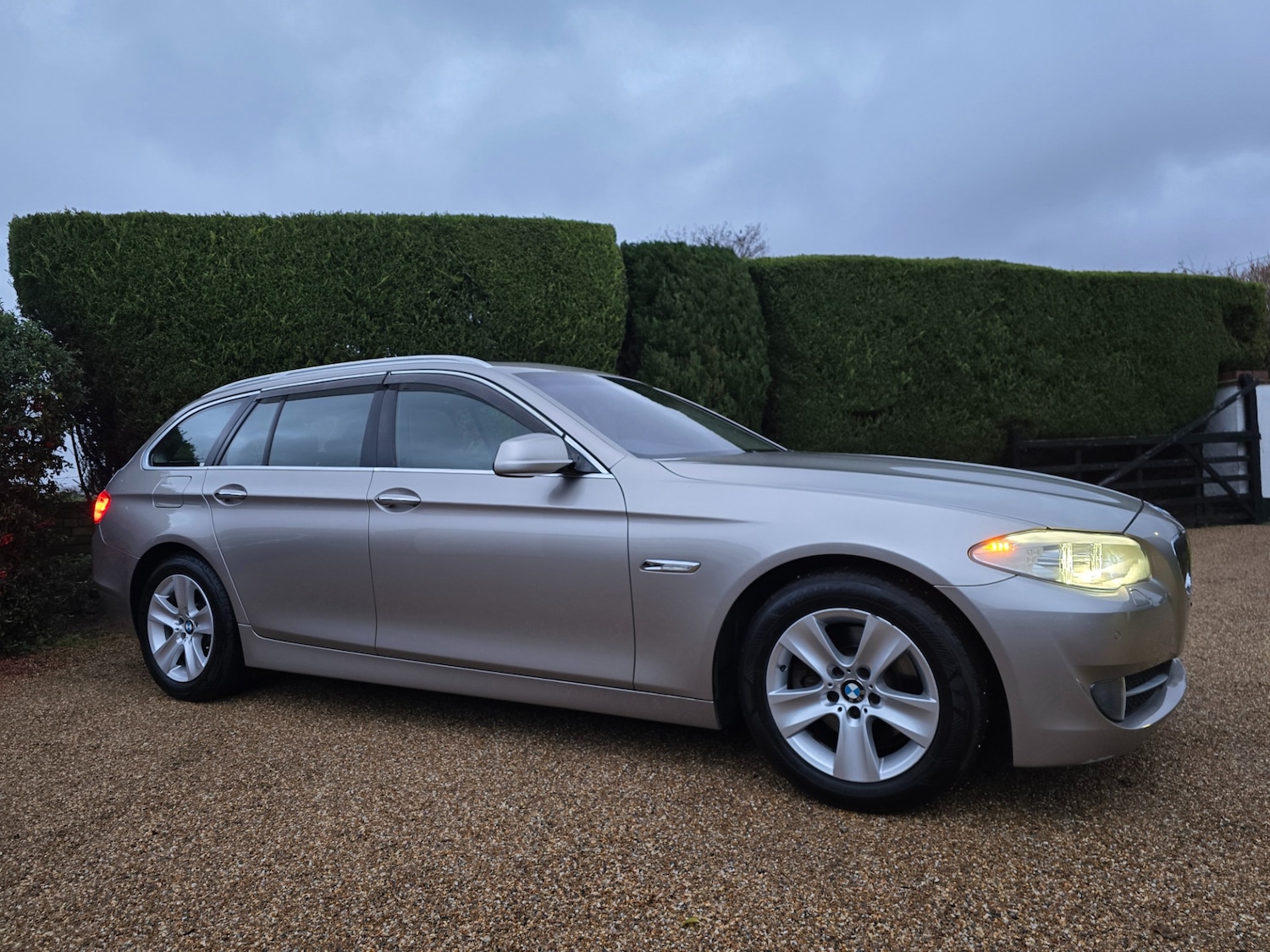 Used BMW 5 Series 2011 for sale - 76922310: Photo 2