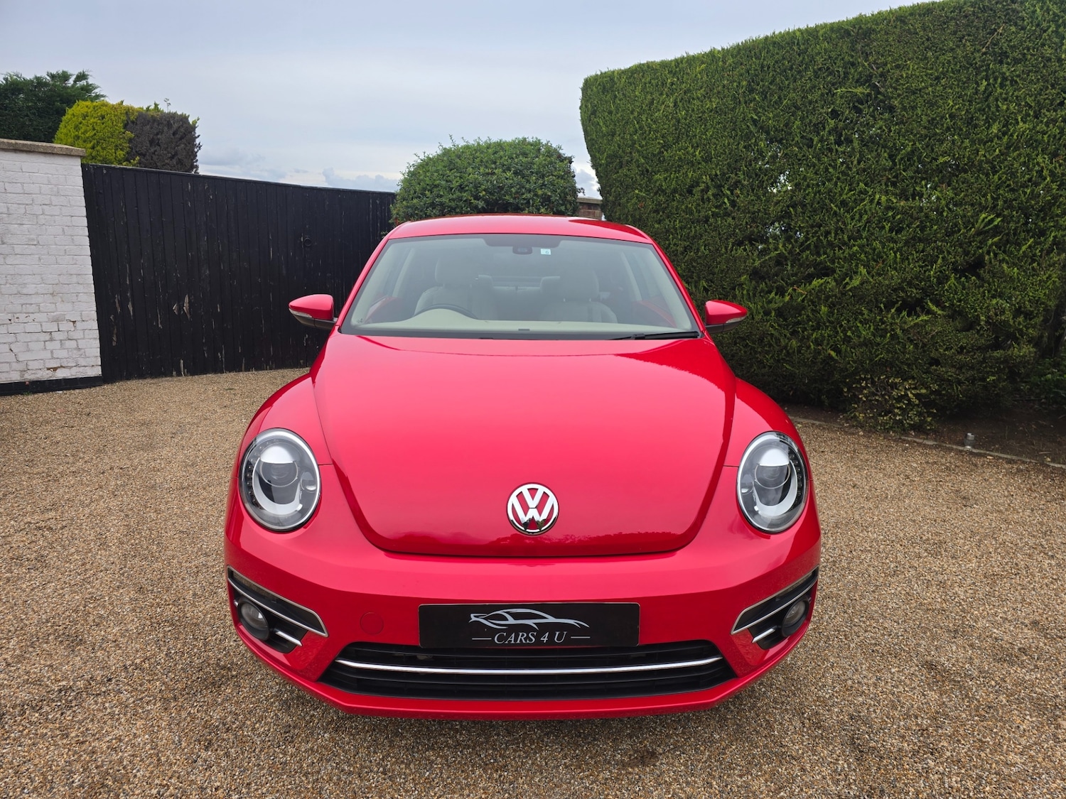 Used Volkswagen Beetle 2018 for sale - 76347424: Photo 9