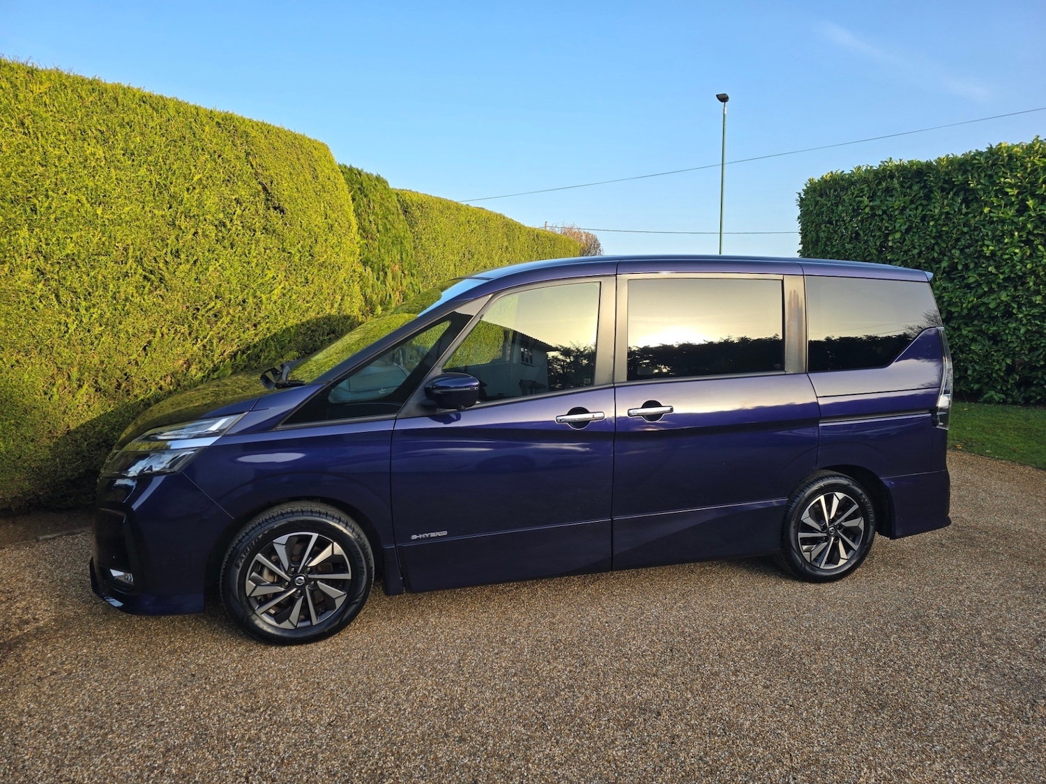 Used Nissan Serena 2019 for sale - 77664970: Photo 5