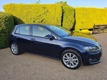 Used Volkswagen Golf 2016 for sale - 78630358: Photo