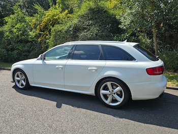 Used Audi A4 2009 for sale - 75596115: Photo