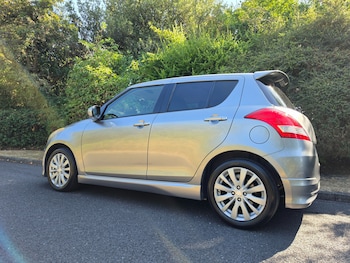 Used Suzuki Swift 2013 for sale - 79632820: Photo