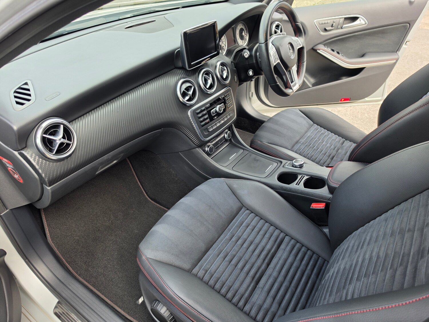 Used Mercedes-Benz A-Class 2014 for sale - 77906927: Photo 13