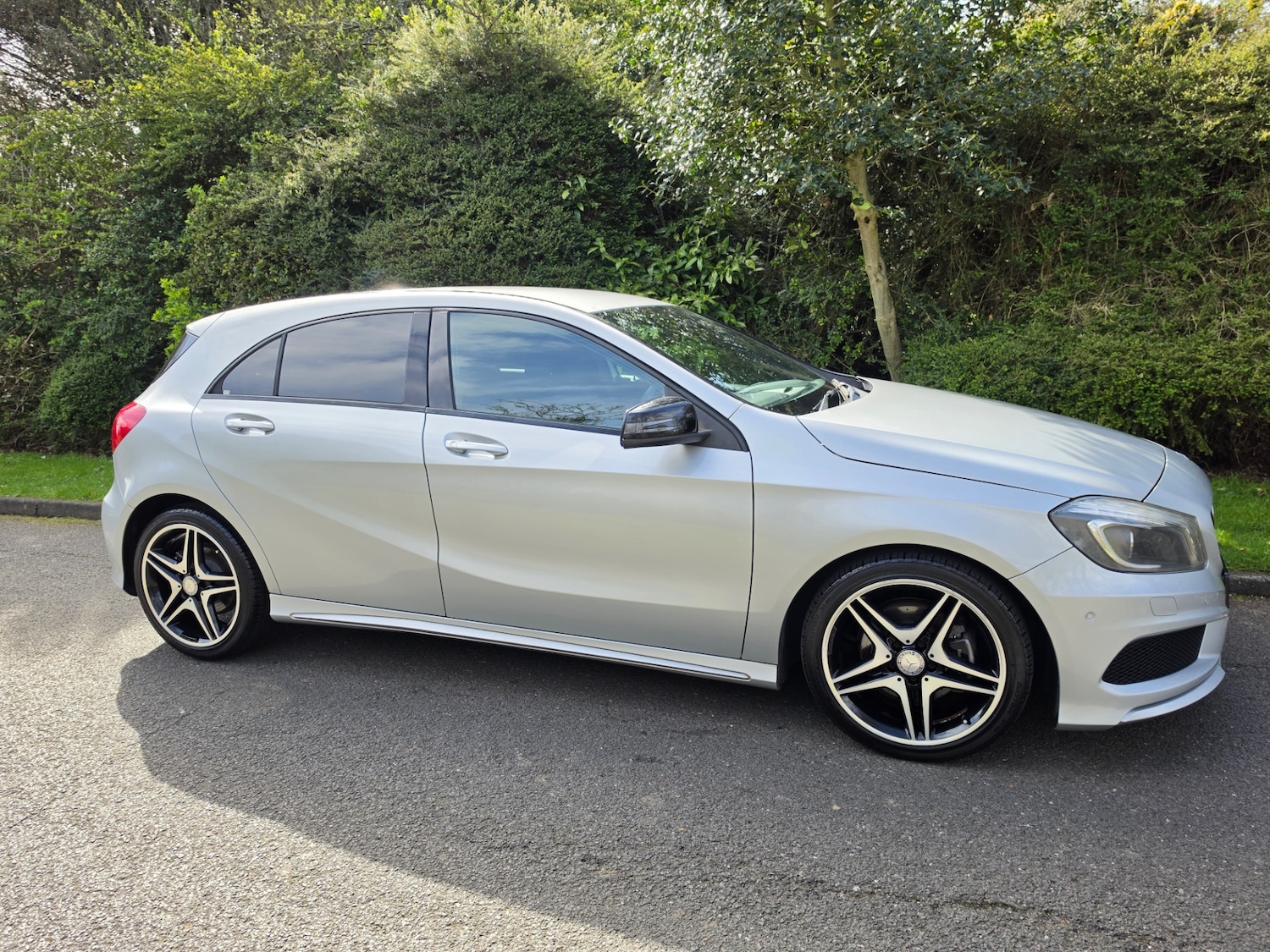 Used Mercedes-Benz A-Class 2014 for sale - 77906927: Photo 5