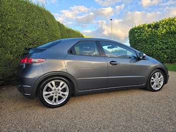 Used Honda Civic 2010 for sale - 76020146: Photo 4