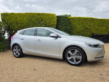 Used Volvo V40 2013 for sale - 78594911: Photo