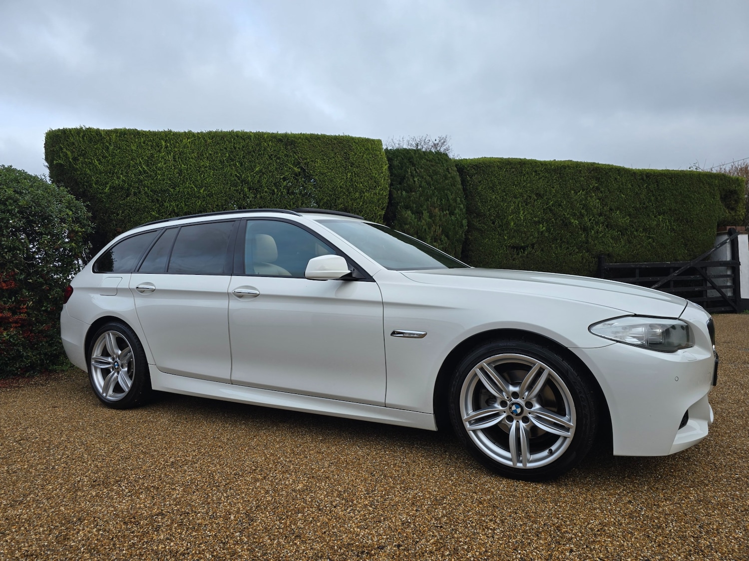 Used BMW 5 Series 2011 for sale - 77028257: Photo 2