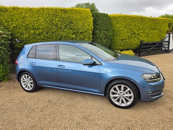 Used Volkswagen Golf 2016 for sale - 78630347: Photo