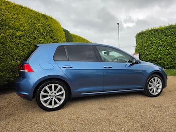 Used Volkswagen Golf 2016 for sale - 78630347: Photo