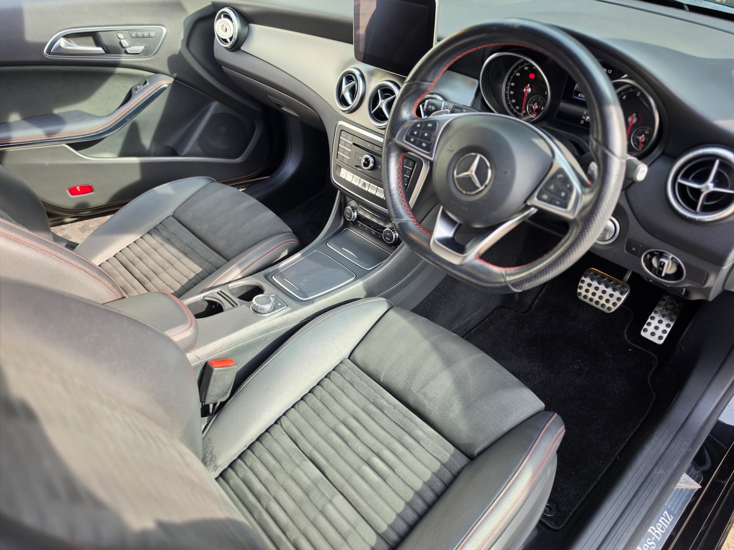 Used Mercedes-Benz CLA 2018 for sale - 77980005: Photo 14