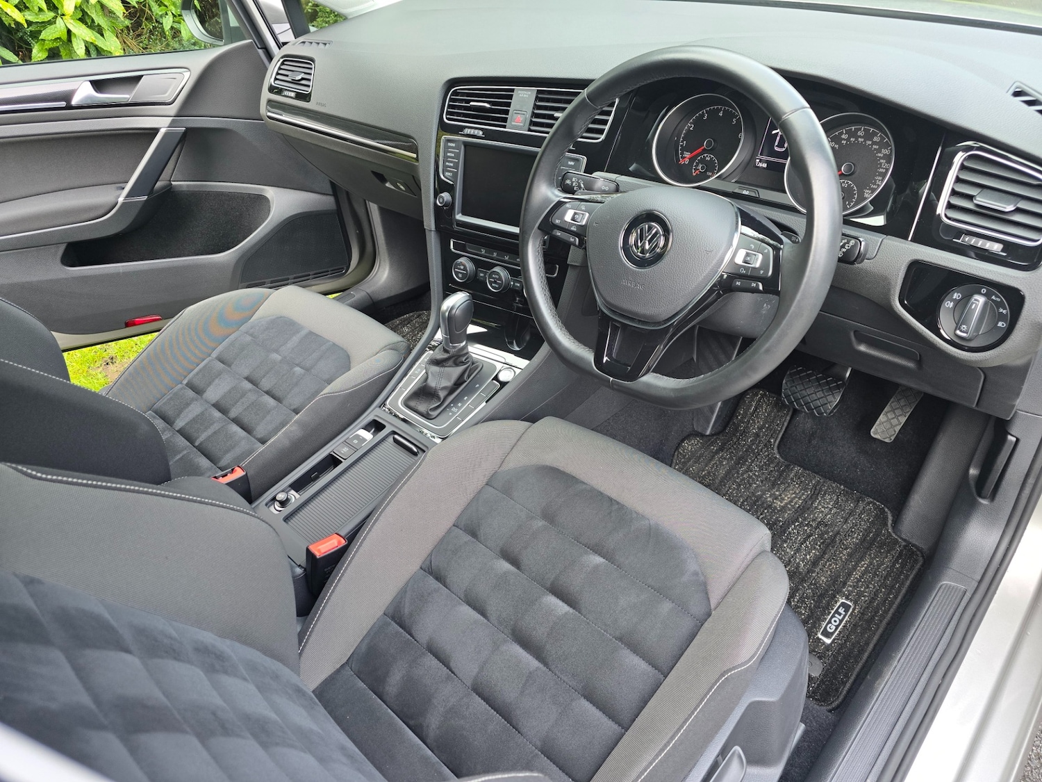 Used Volkswagen Golf 2014 for sale - 77253534: Photo 11