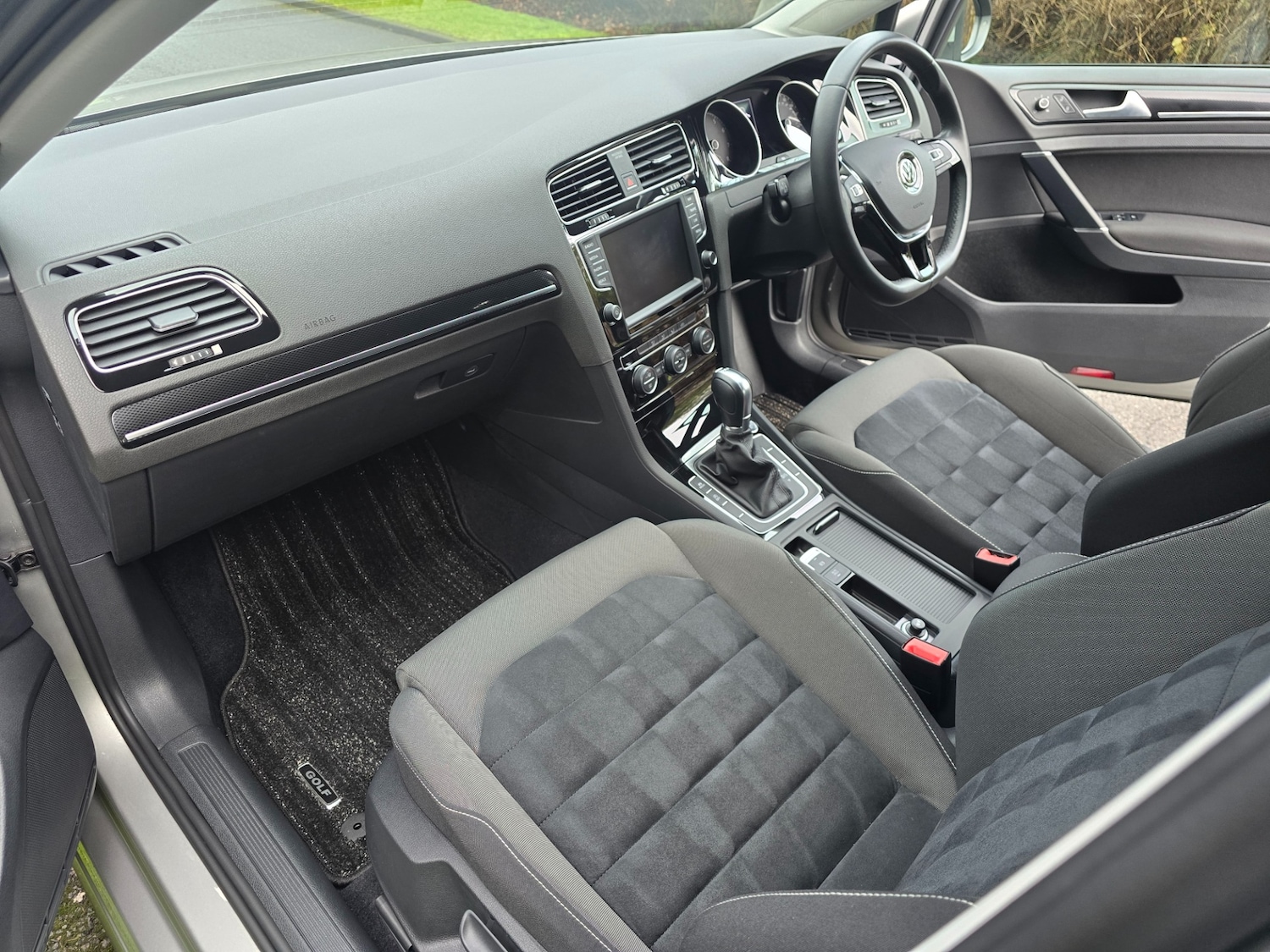 Used Volkswagen Golf 2014 for sale - 77253534: Photo 13