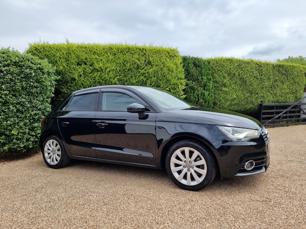 Used Audi A1 2012 for sale - 76149906: Photo 2