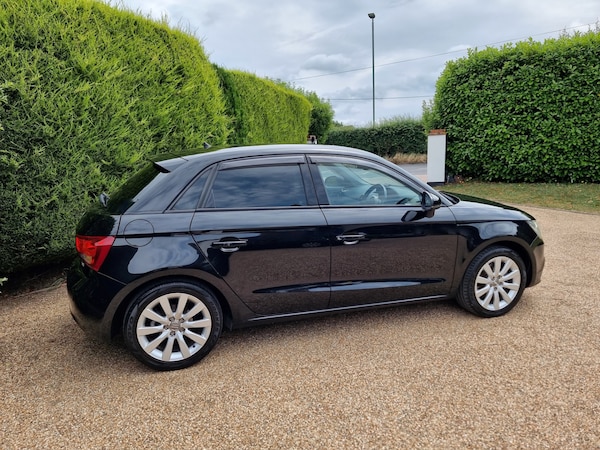 Used Audi A1 2012 for sale - 76149906: Photo 4