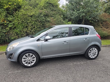 2013 (13) - 1.2 SE 5dr