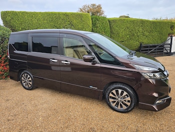 Used Nissan Serena 2018 for sale - 76431155: Photo