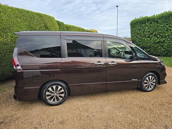 Used Nissan Serena 2018 for sale - 76431155: Photo