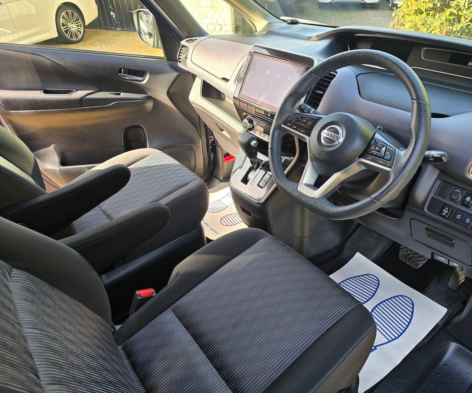 Used Nissan Serena 2019 for sale - 77980799: Photo 11