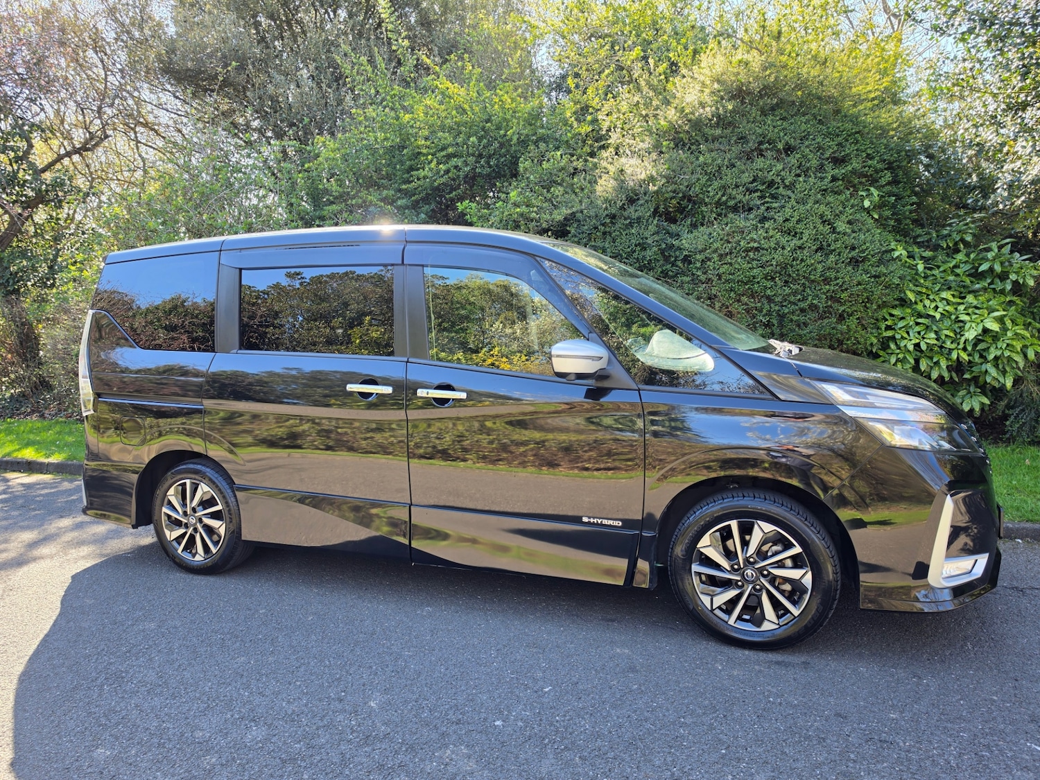 Used Nissan Serena 2019 for sale - 77980799: Photo 5
