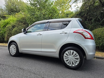 Used Suzuki Swift 2015 for sale - 79314797: Photo