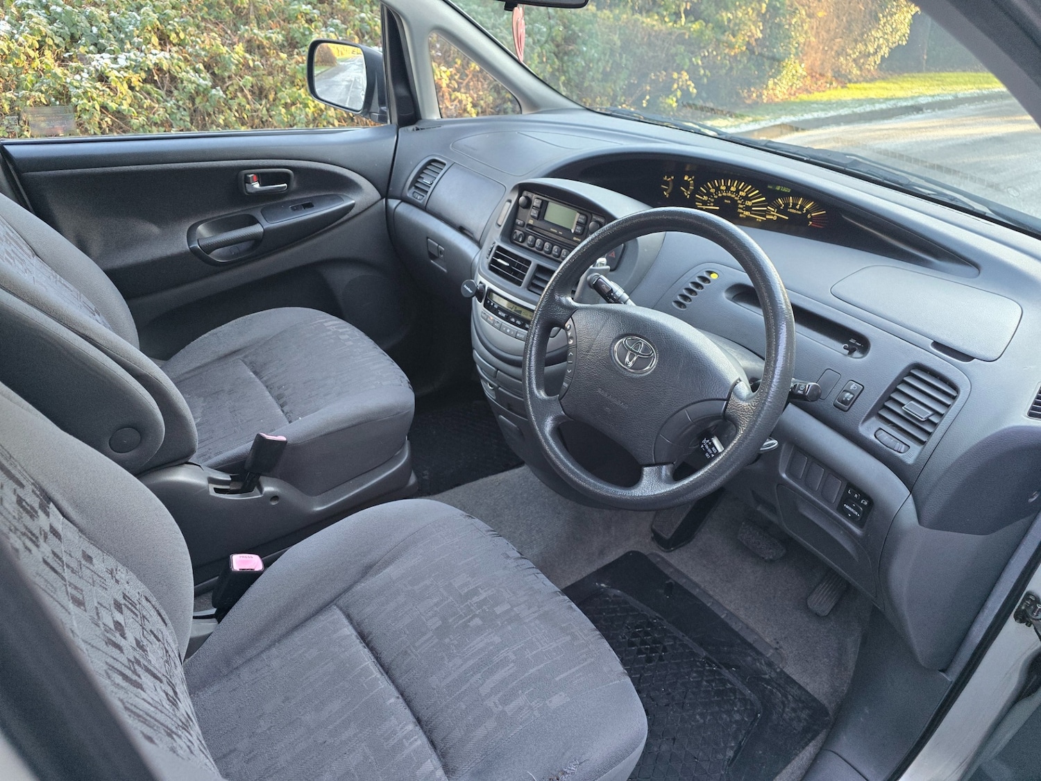 Used Toyota Previa 2004 for sale - 77129861: Photo 11