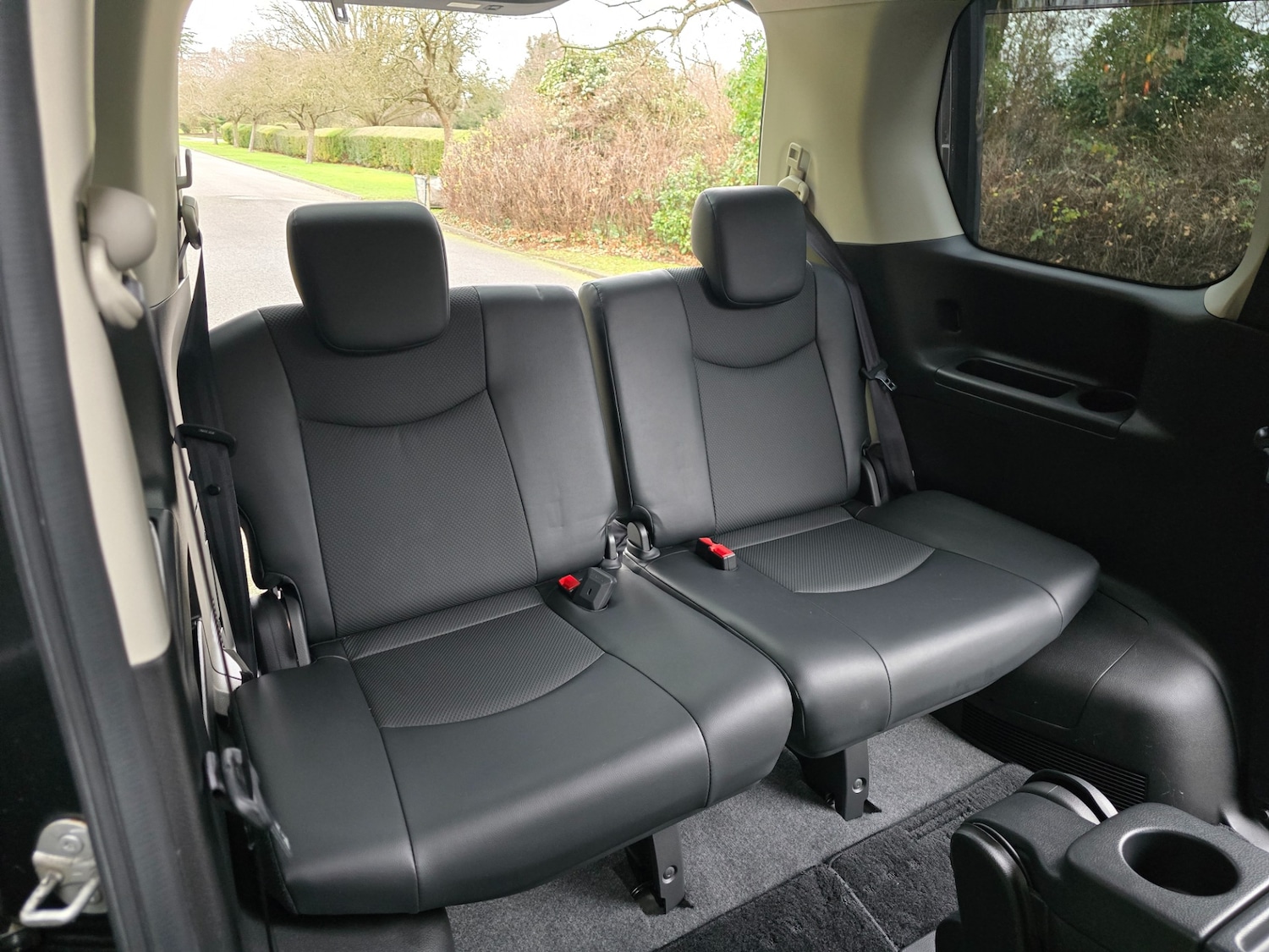 Used Nissan Serena 2014 for sale - 76984224: Photo 13