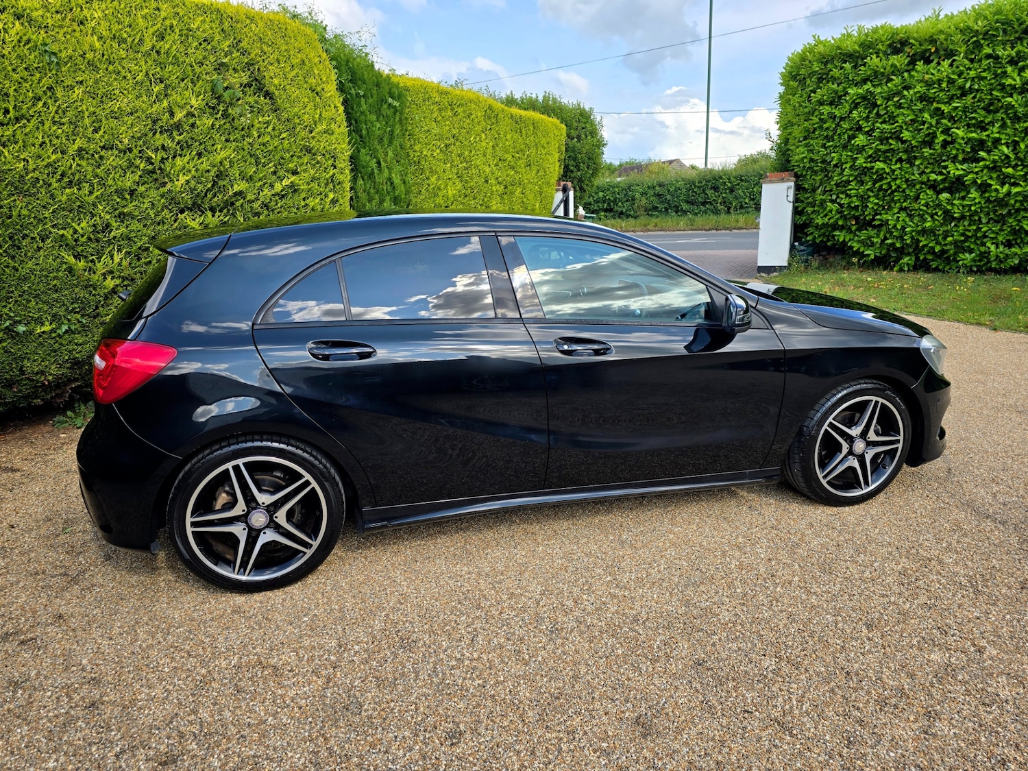 Used Mercedes-Benz A-Class 2014 for sale - 76281851: Photo 3