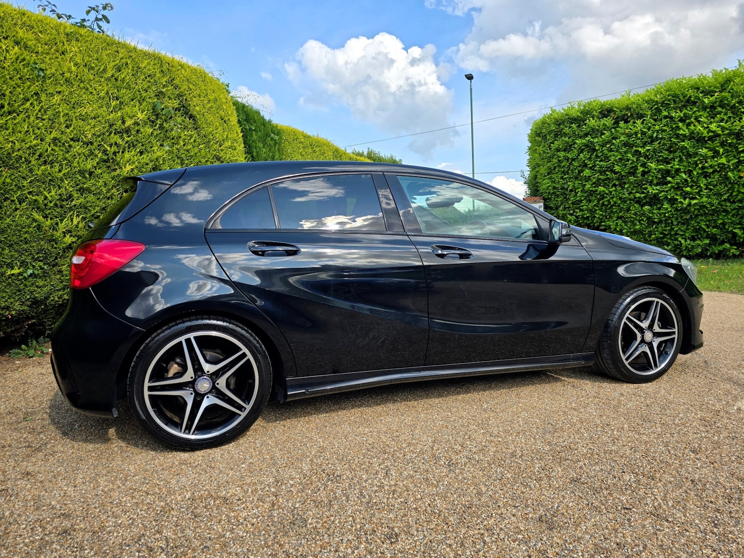 Used Mercedes-Benz A-Class 2014 for sale - 76281851: Photo 4