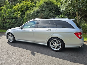 Used Mercedes-Benz C-Class 2013 for sale - 75836547: Photo