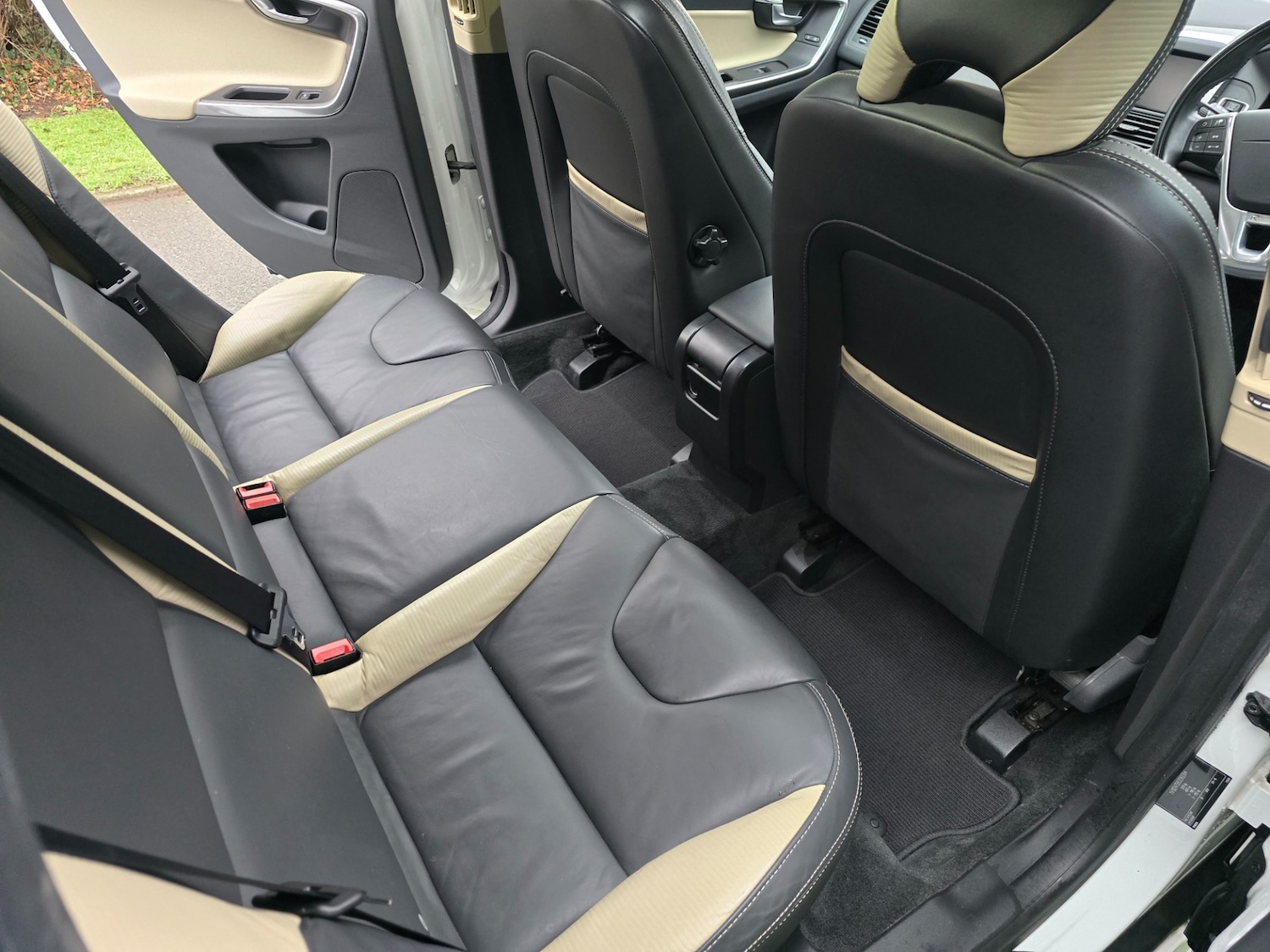 Used Volvo XC60 2013 for sale - 77135975: Photo 10