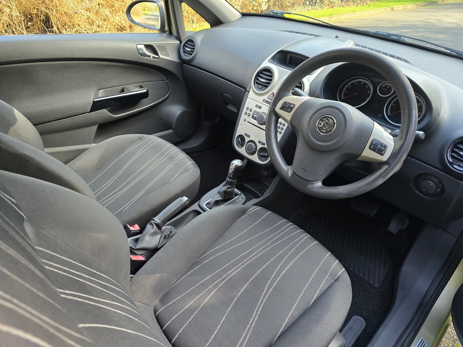 Used Vauxhall Corsa 2008 for sale - 77663776: Photo 11