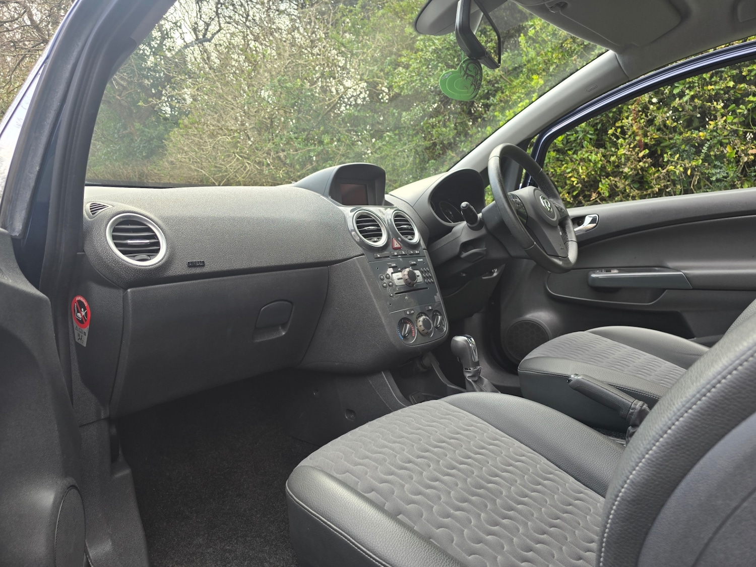 Used Vauxhall Corsa 2012 for sale - 77721790: Photo 13