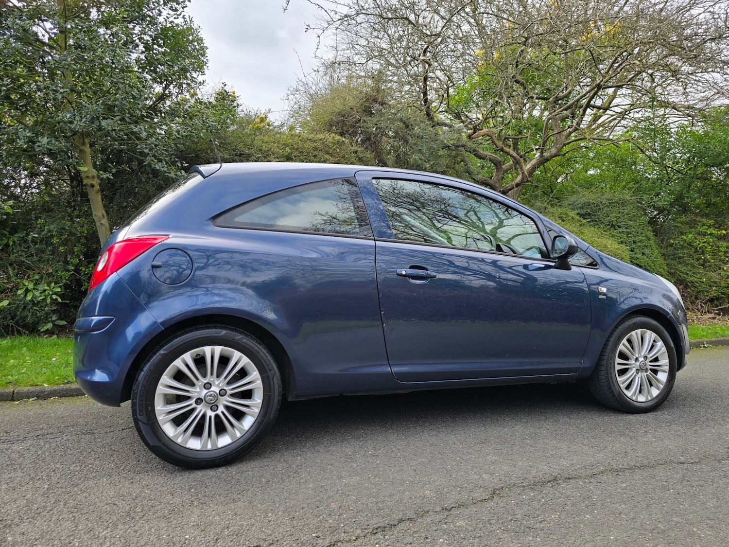 Used Vauxhall Corsa 2012 for sale - 77721790: Photo 8