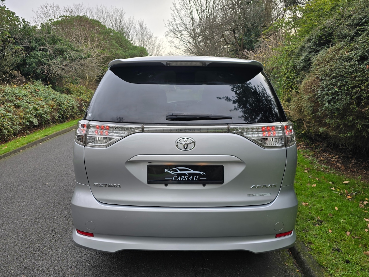 Used Toyota Estima 2014 for sale - 76984257: Photo 10