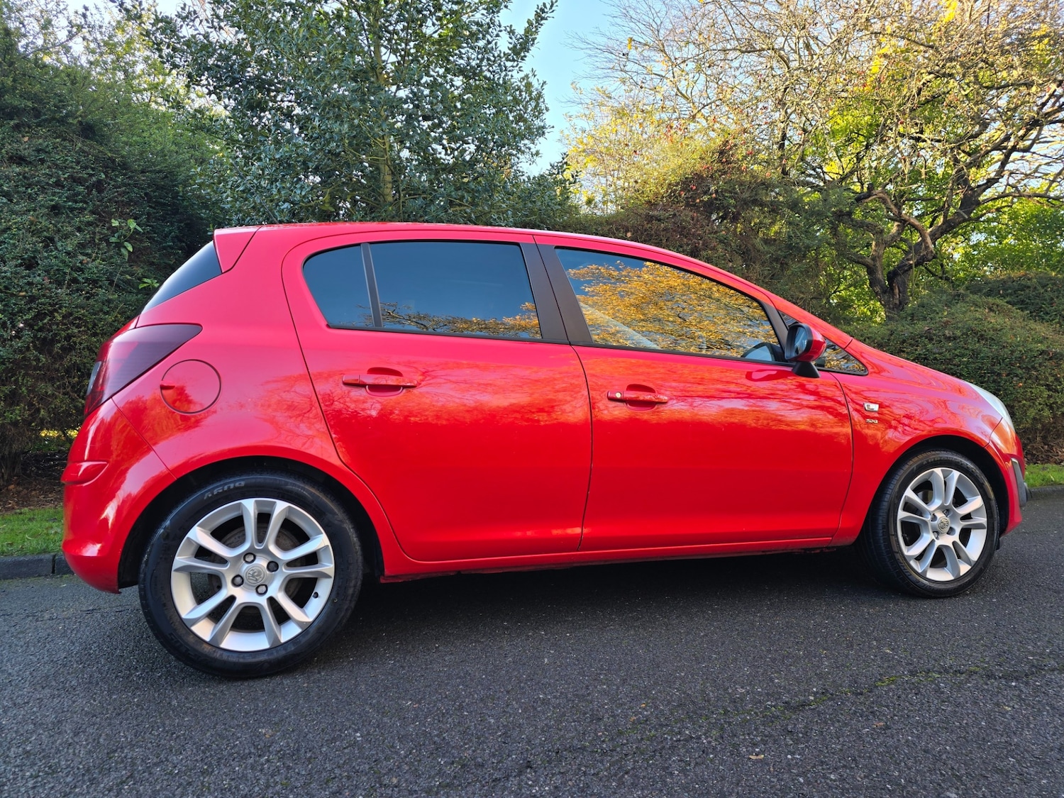 Used Vauxhall Corsa 2011 for sale - 76777773: Photo 9