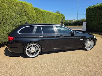 Used BMW 5 Series 2011 for sale - 79335877: Photo