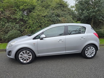 Used Vauxhall Corsa 2013 for sale - 77047480: Photo