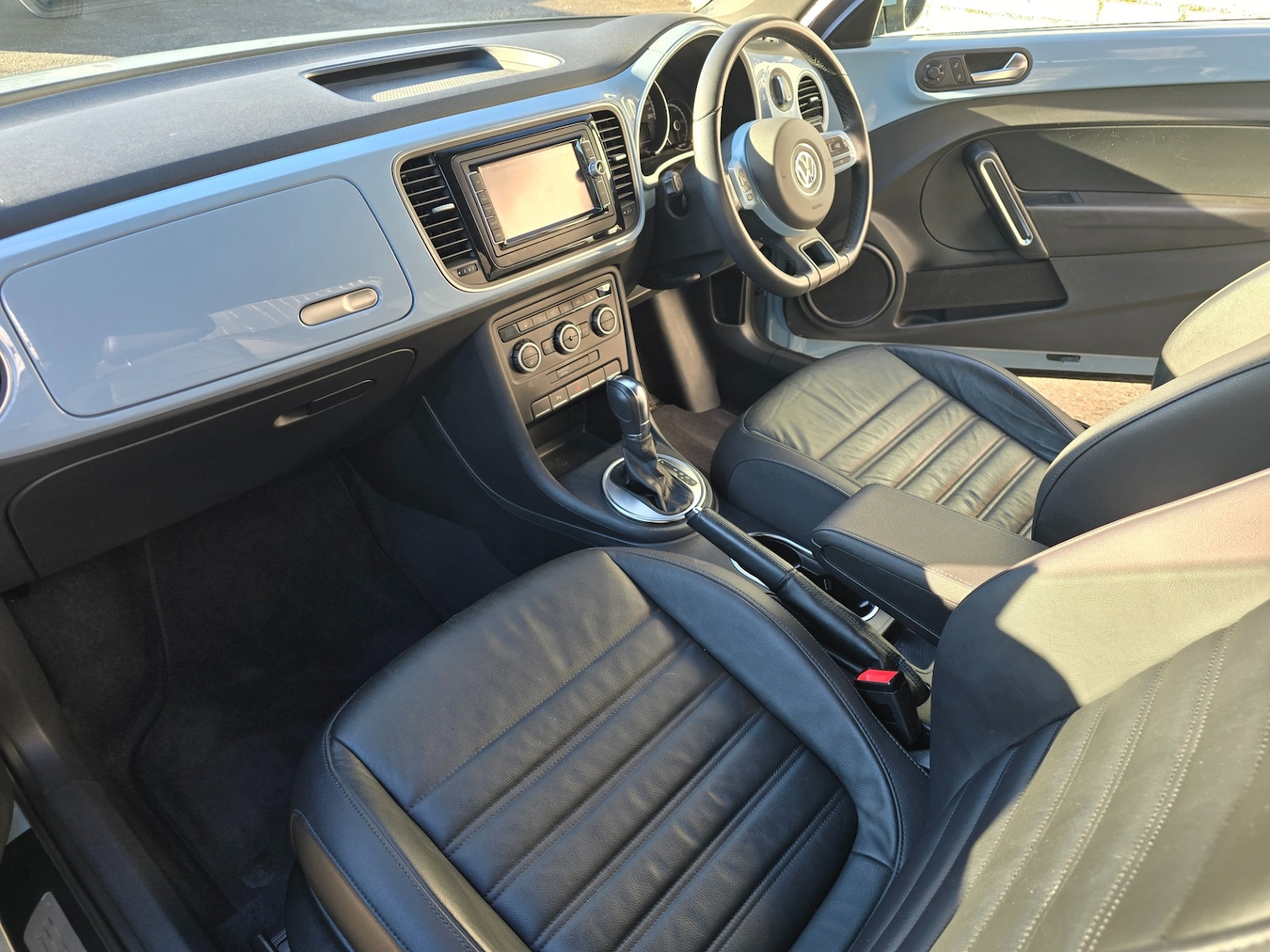 Used Volkswagen Beetle 2014 for sale - 77189633: Photo 13