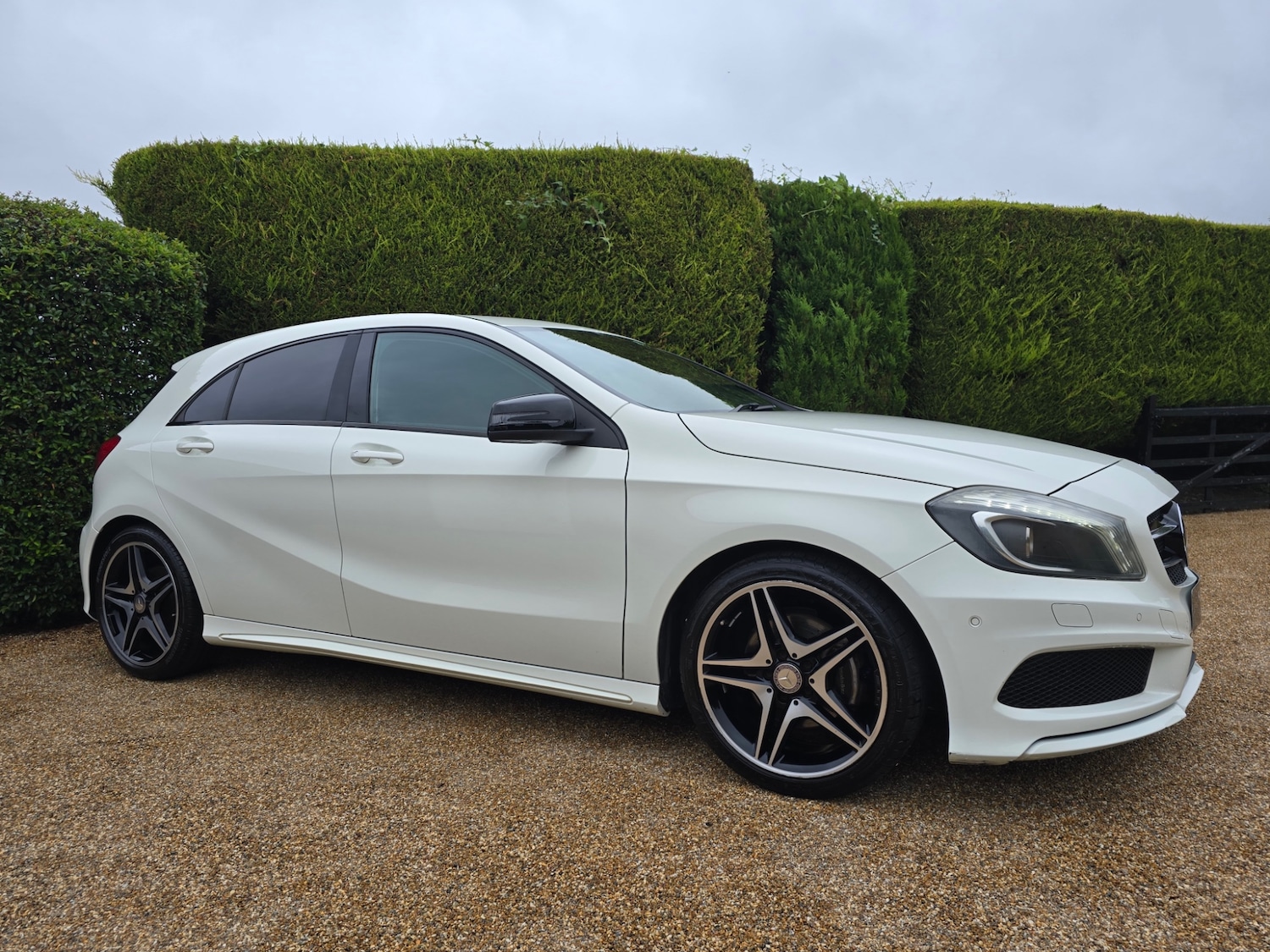 Used Mercedes-Benz A-Class 2014 for sale - 77584886: Photo 2