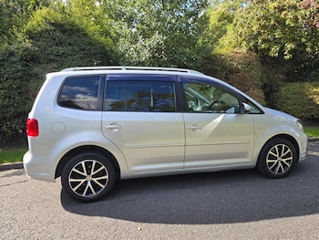 Used Volkswagen Touran 2013 for sale - 76058262: Photo 3