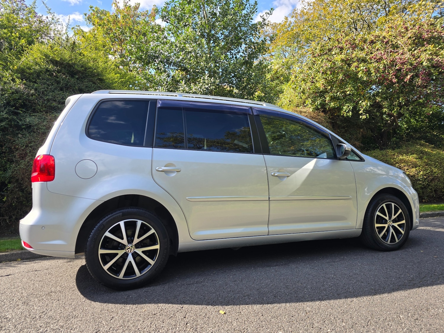 Used Volkswagen Touran 2013 for sale - 76058262: Photo 4