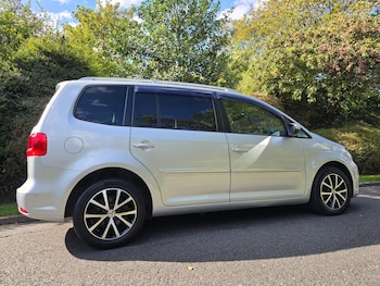 Used Volkswagen Touran 2013 for sale - 76058262: Photo 4