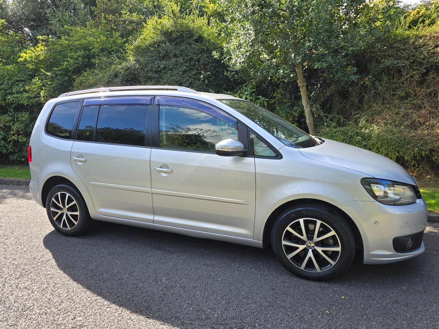 Used Volkswagen Touran 2013 for sale - 76058262: Photo 5