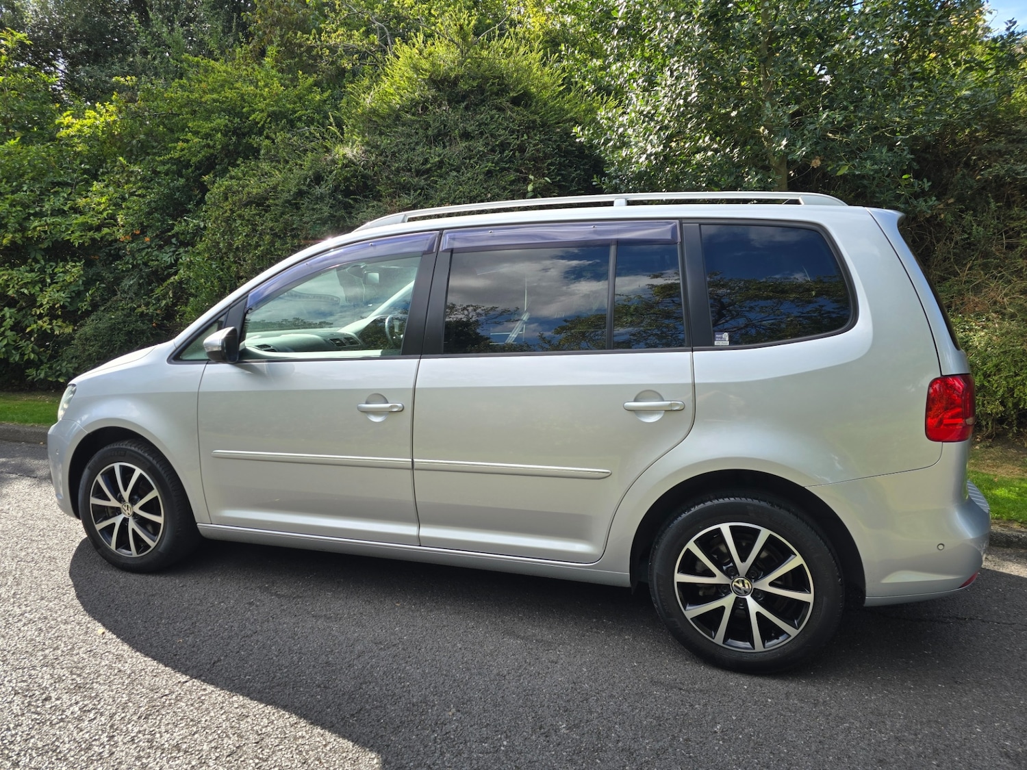 Used Volkswagen Touran 2013 for sale - 76058262: Photo 9