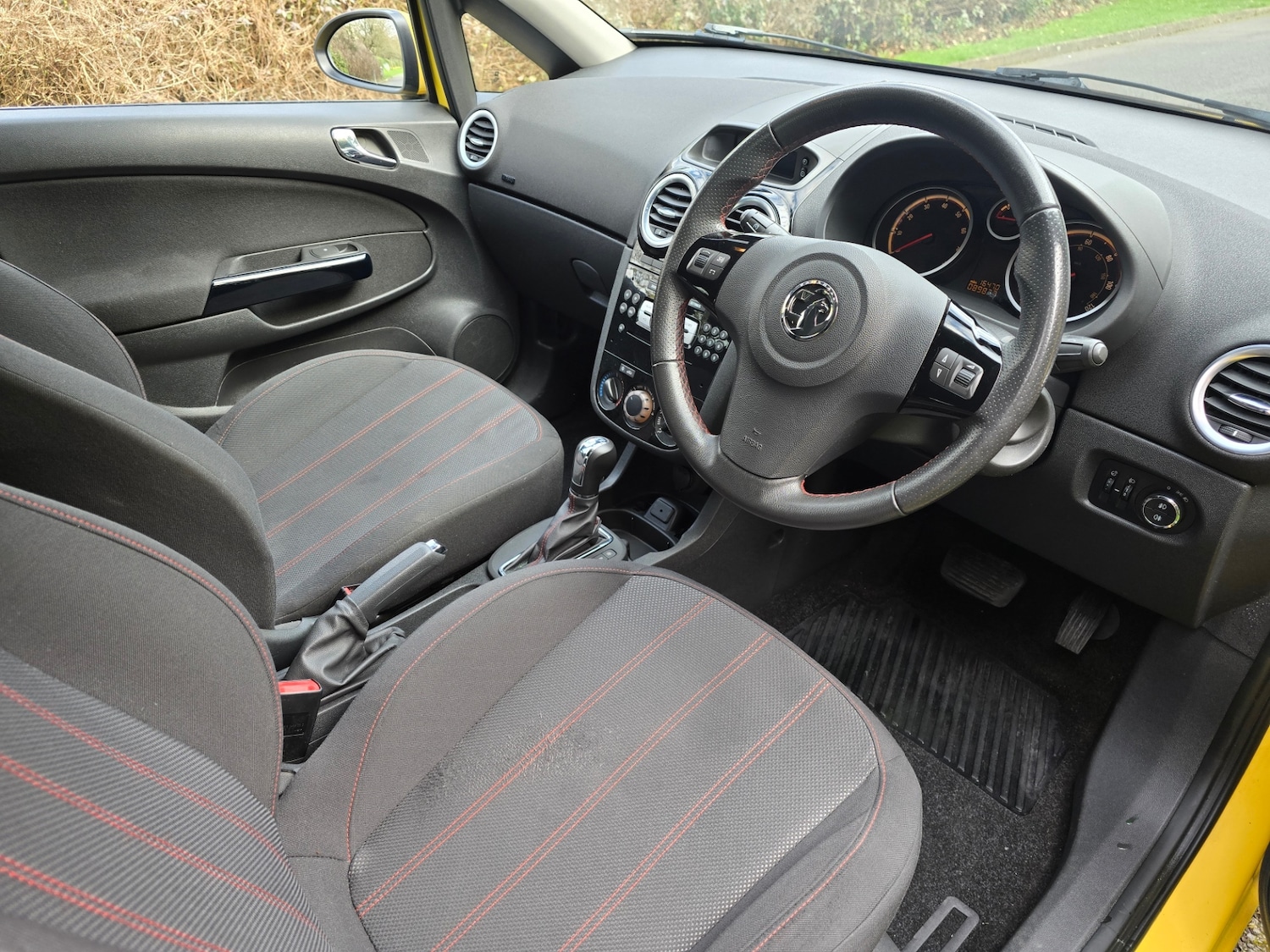 Used Vauxhall Corsa 2011 for sale - 77721776: Photo 11