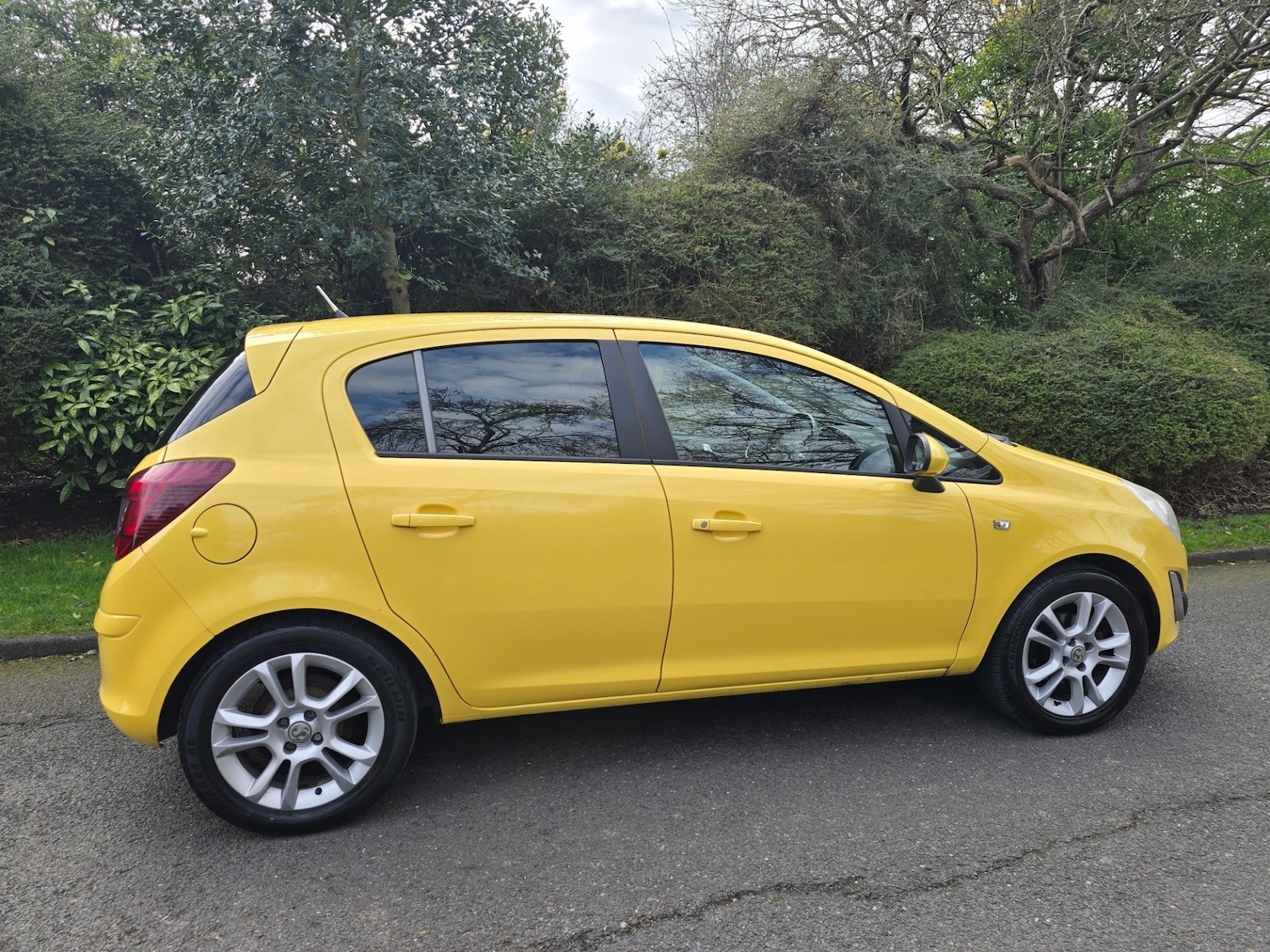 Used Vauxhall Corsa 2011 for sale - 77721776: Photo 8