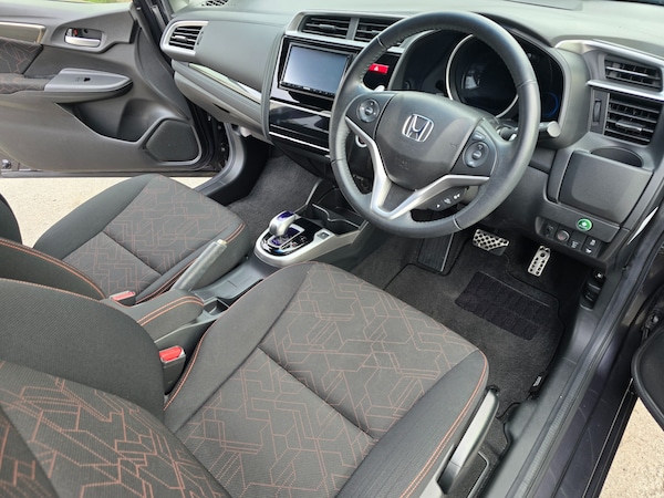 Used Honda Jazz 2015 for sale - 76293464: Photo 11