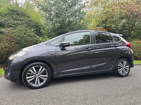 Used Honda Jazz 2015 for sale - 76293464: Photo 2