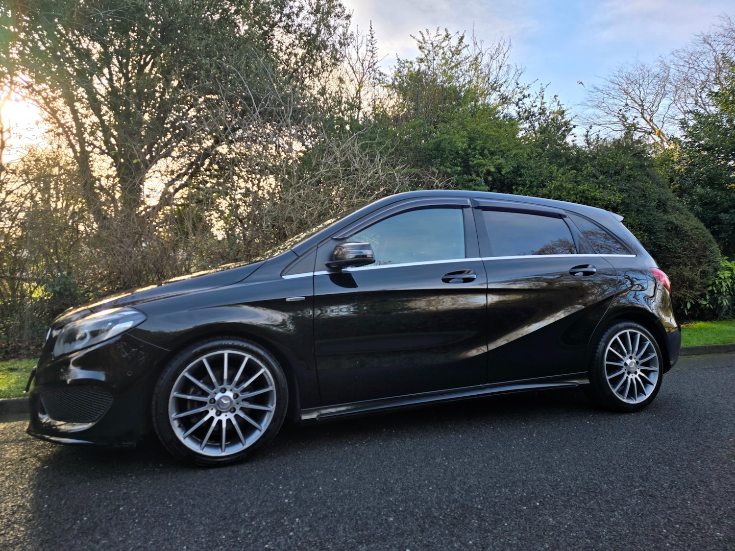 Used Mercedes-Benz B Class 2015 for sale - 77189637: Photo 4